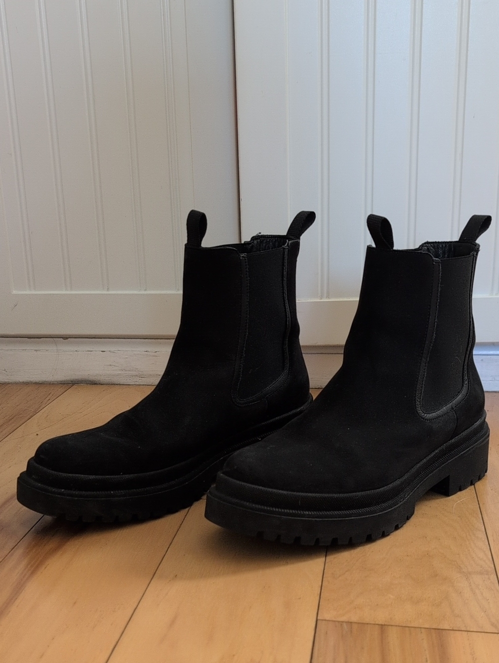 Black Chelsea Lug Boots - Classic Slip-On Design Women's 13